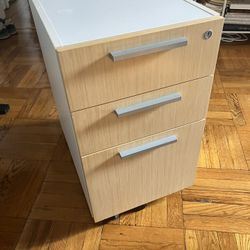 Drawer Unit Cabinet (wheels)