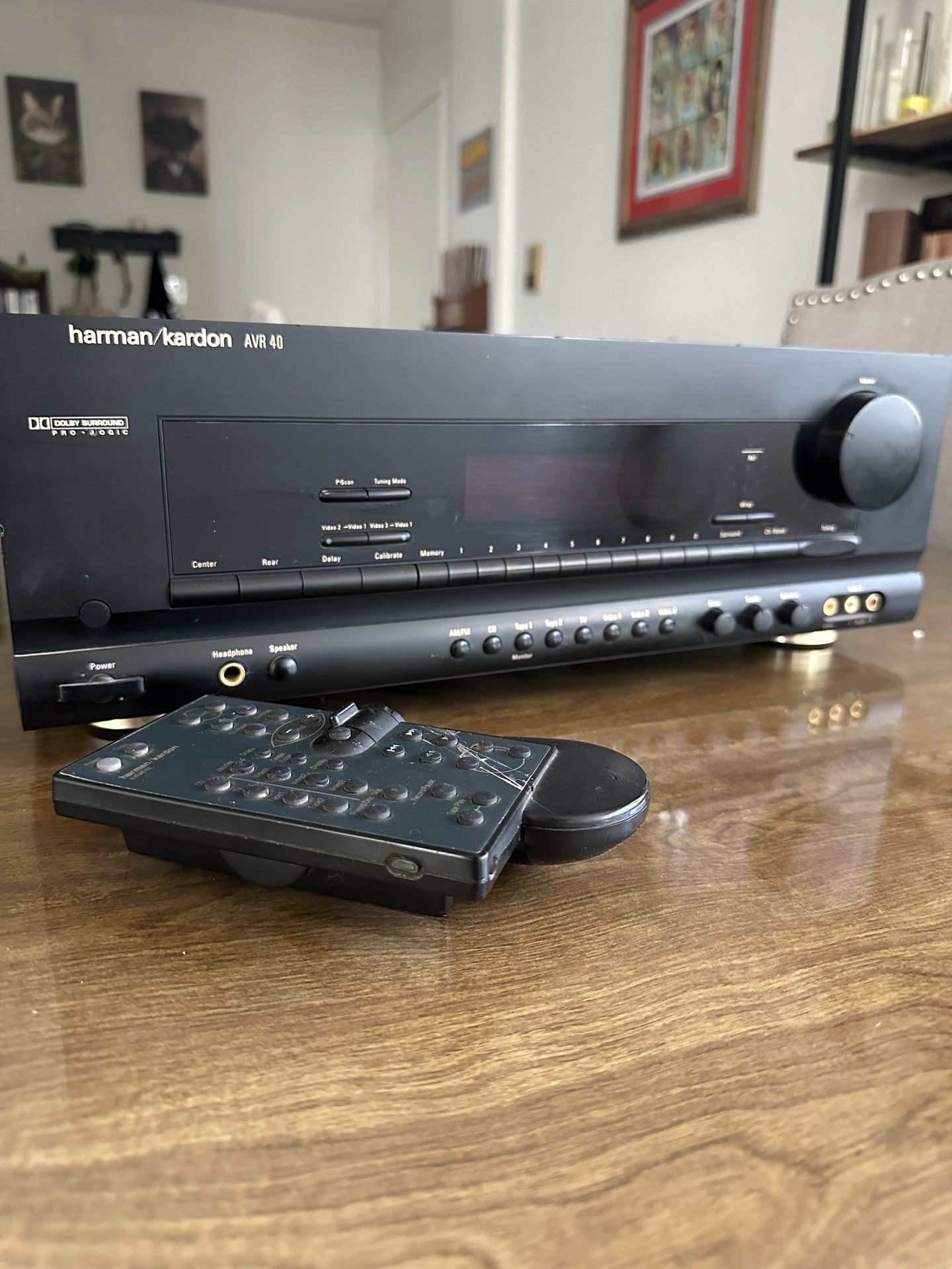 Harmon Kardon AVR 40 With Remote