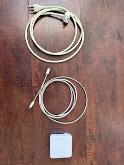 96W USB-C POWER ADAPTER