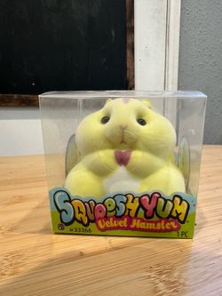 Squeesh Yum Velvet Hamster Toy