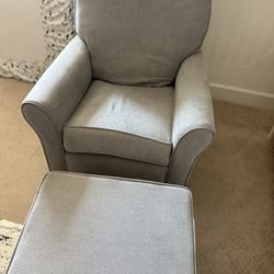 Rocking Chair With Foot Ottoman 