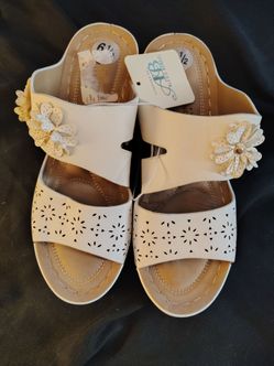 Woman's sandals