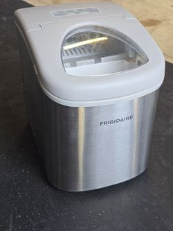 Frigidaire Countertop Ice Maker Stainless Steel – EFIC130-SS