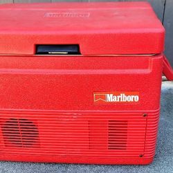 Marlboro Coleman Portable Electric Cooler