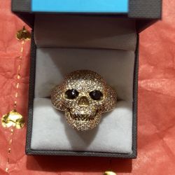 10K Skull Ring (Missing A Few Diamonds)