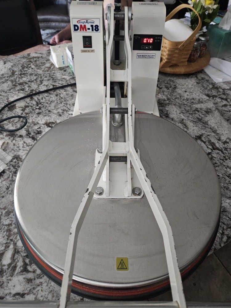 Dough XpressMusic-DM18 120v