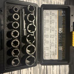 15pcs Impact Bolt Extractor Set Nut Remover Set Stripped Extraction Socket Tools, Repair Tool With Easy-Extractor Tool And Hex Socket Adapter $35 