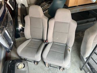 Ford F250 Front Seats