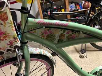 Beach Cruiser women’s margaritaville