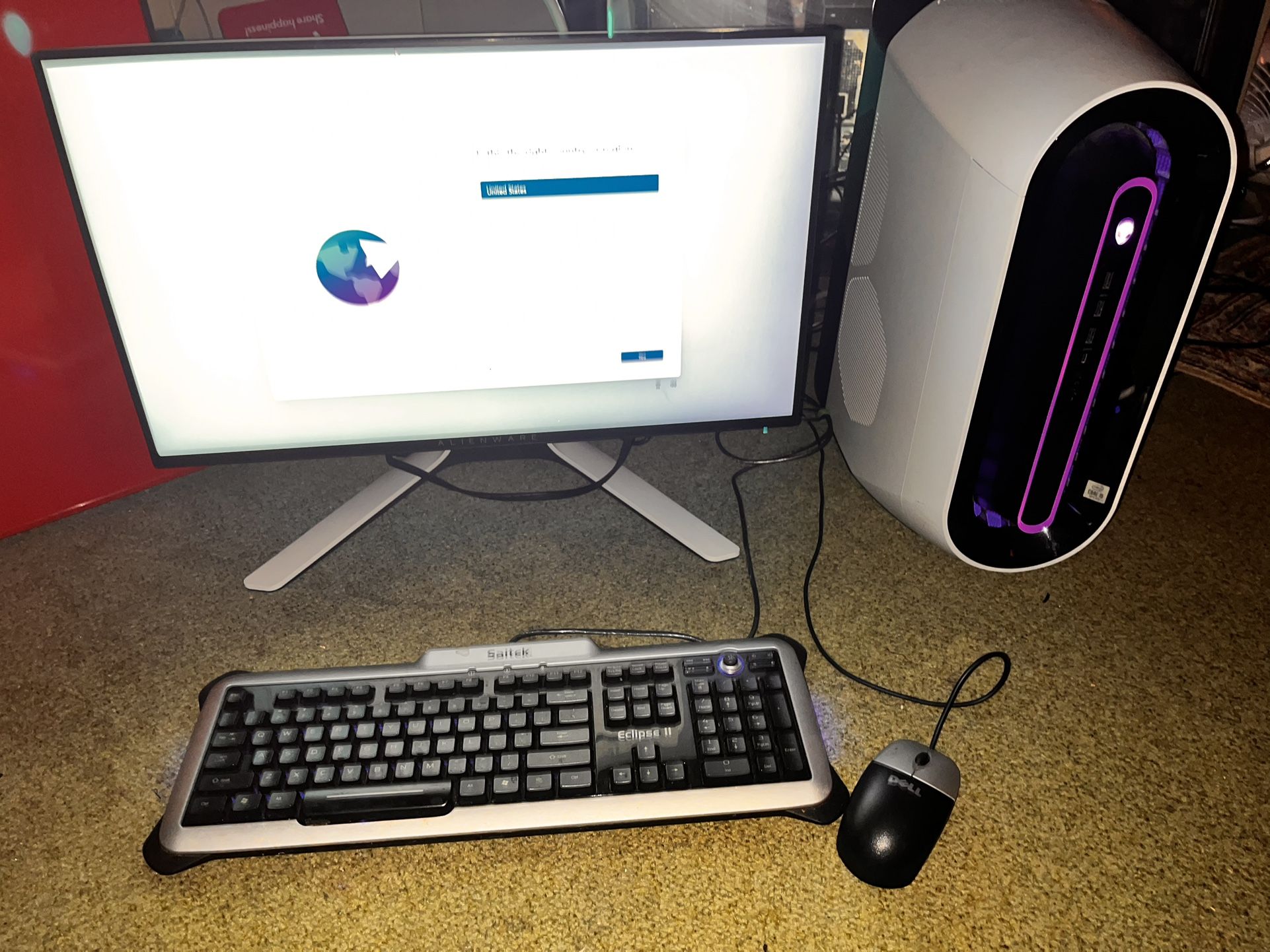 Alienware Aurora R11 Dual RTX PC and Monitor + keyboard