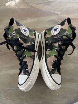 Converse Chuck 70 High-Top sneakers featuring an archival camo print from the 1980s Men’s 6 Women’s 8