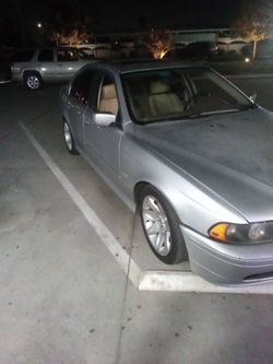 2004 BMW 525i