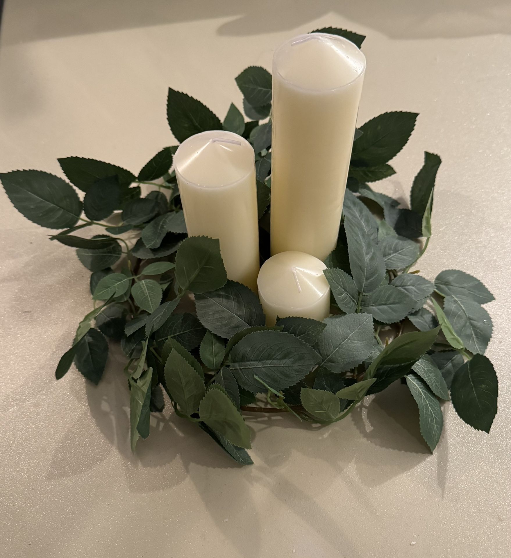 Ling’s Moment Rose Leaf Garland Wreath