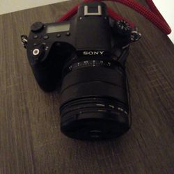 Sony Cyber-Shot DSC-RX10 IV