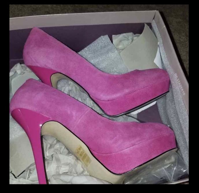 Bakers Lilian Style #3154 Pink Suede 7M