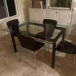 Glass Dining Room Table With Chairs