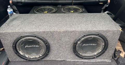 4 Twelves & 1000 Watt Bass Amp
