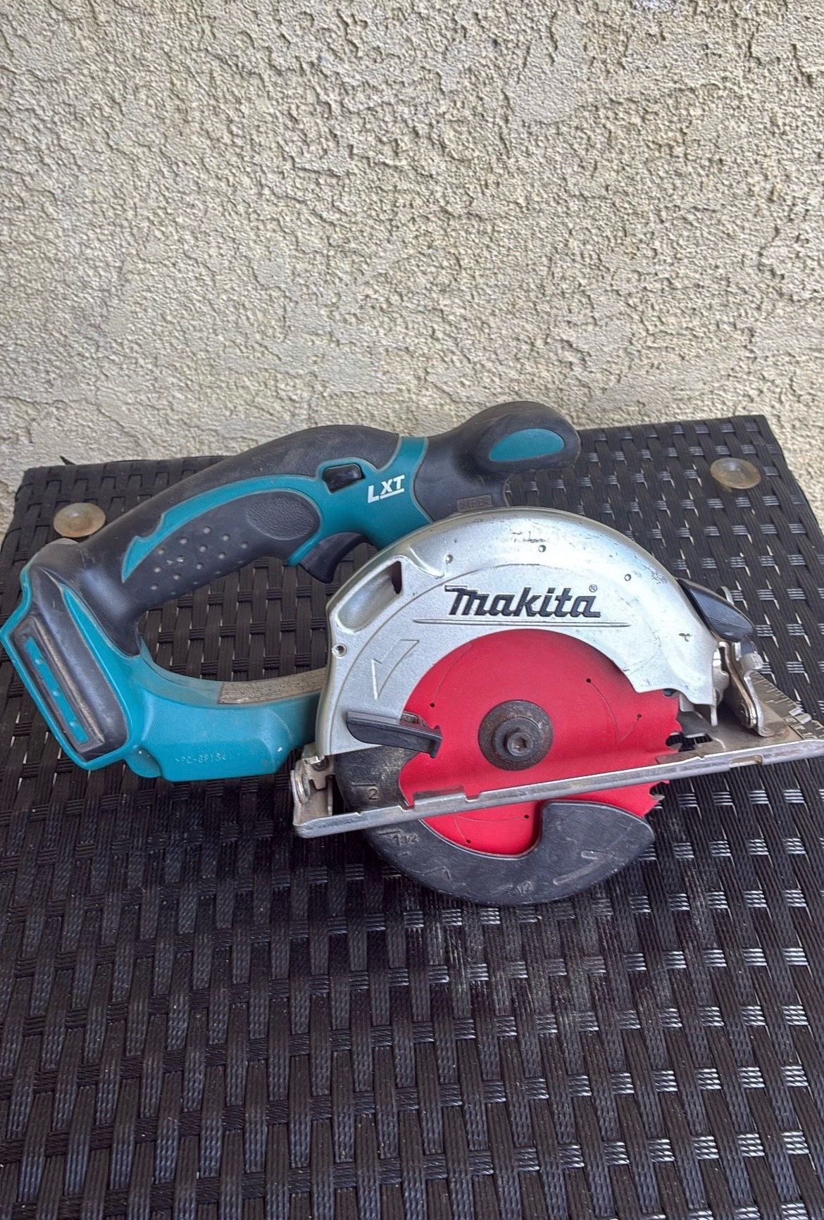 Makita saw