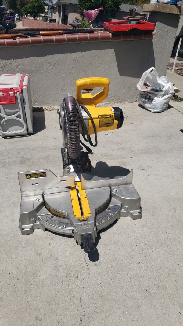 10 inch chop saw for Sale in La Costa, CA - OfferUp