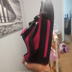 Vans 9 W Knu Skool (7.5 Mens)