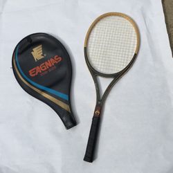 Tennis Racket, Eagnas