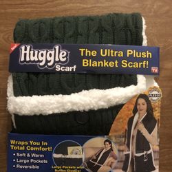 Huggle Scarf