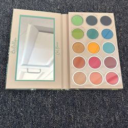 Be Bella palette cosmetics 