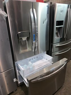 New scratch and dent LG 36in. French doors refrigerator