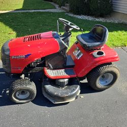 Poulan Tractor