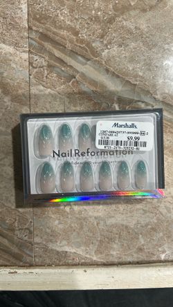 Nail Press-Ons Kit