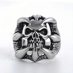Eagle Claw Skull Ring 