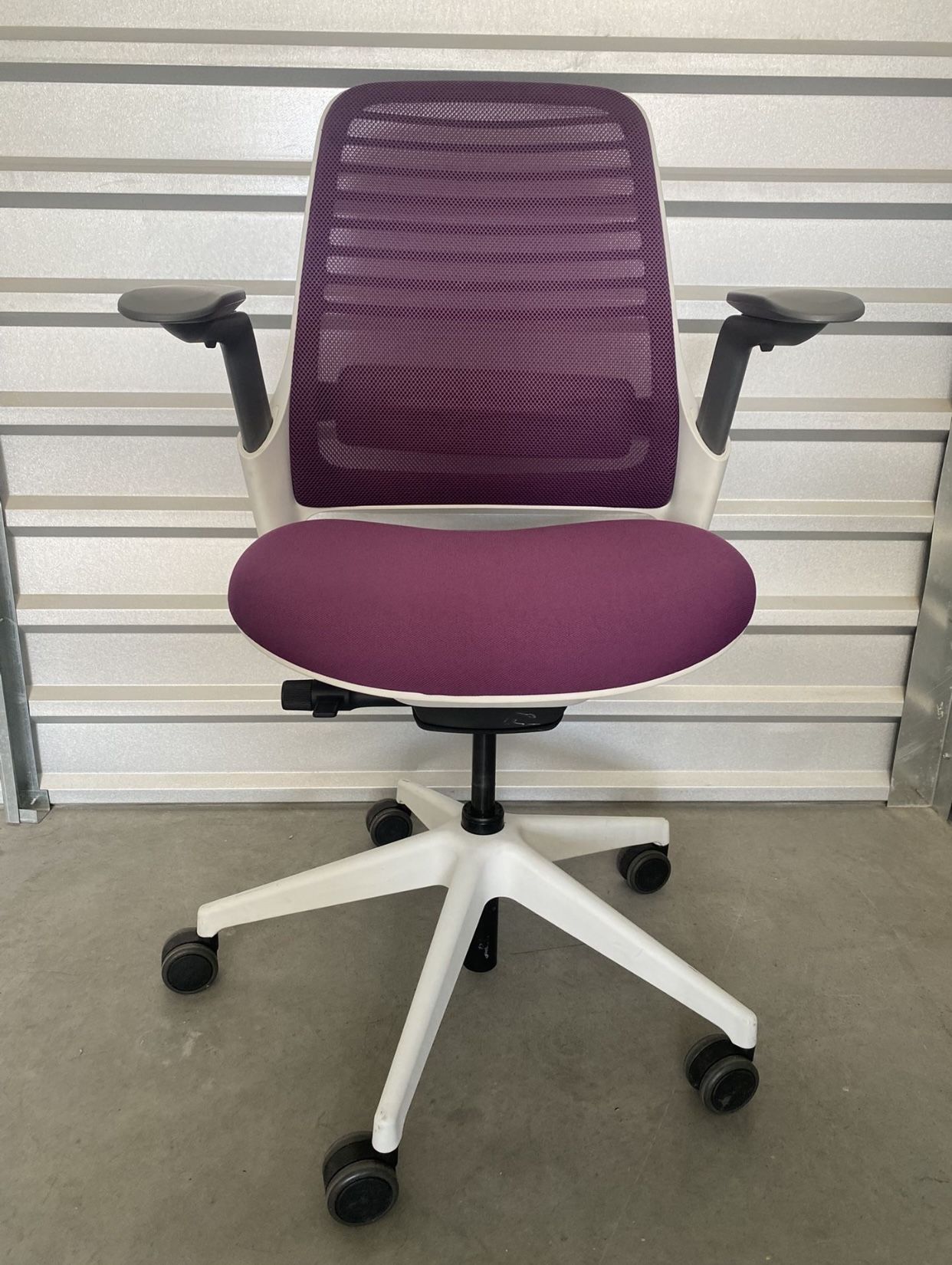 Steelcase Series 1 Fully Loaded Model Office Chair