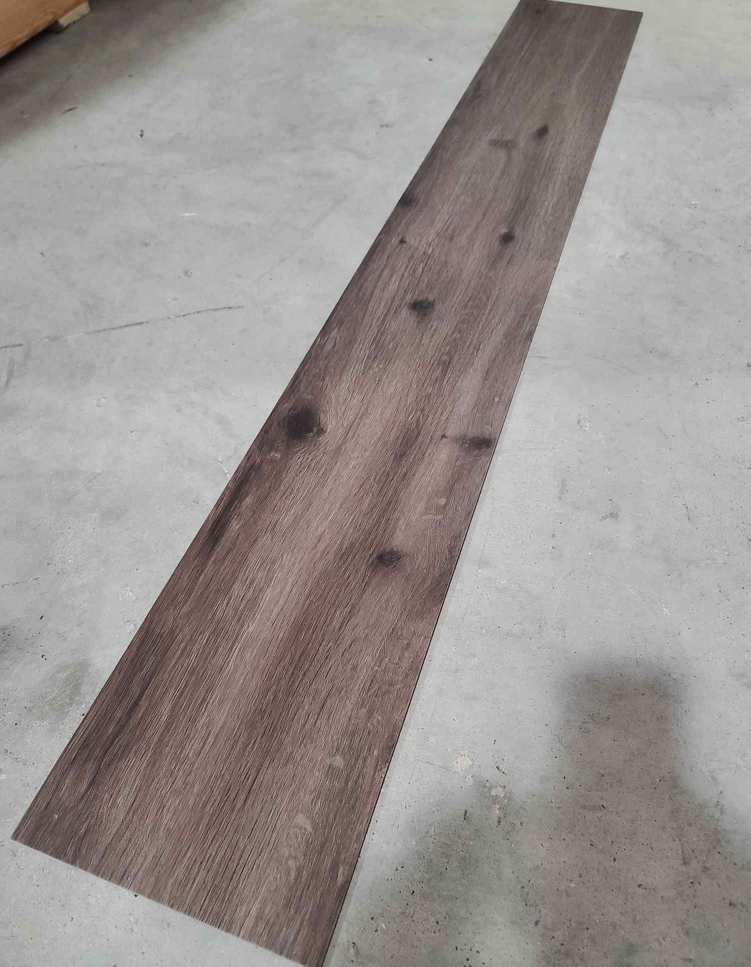 Luxury vinyl flooring!!! Only .60 cents a sq ft!! Liquidation close out! BOB6O