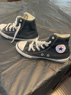 Youth black high top converse size 3