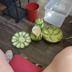 Six Piece Collectible Bunny Lane Easter Set