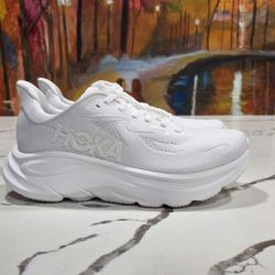Hoka W Clifton 10 Triple White Size 6b Women's Running Shoes