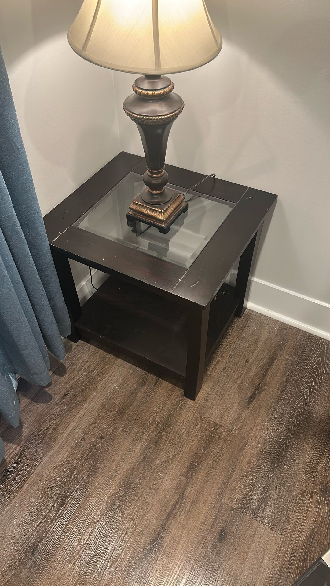 Corner Table