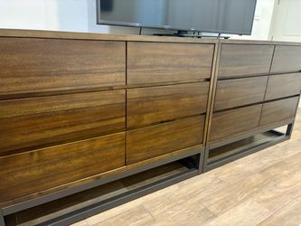 Joshua Bedroom 4 Pc Wood Set by Mercury Row Wayfair, 6-Drawer Dressers(2) & 3-Drawer Nightstands(2)