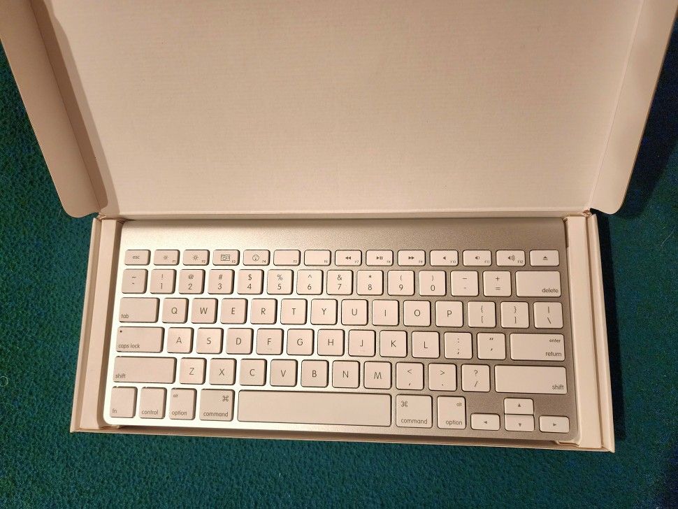 Apple Wireless Keyboard