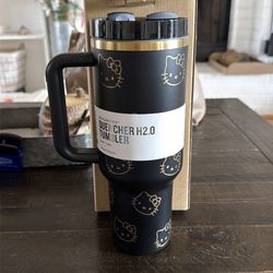 40oz hello kitty Stanley cup