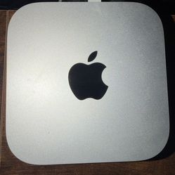 Mac mini M4 16GB / 256GB (MU9D3LL/A) + Magic Keyboard + Magic Mouse + AppleCare+