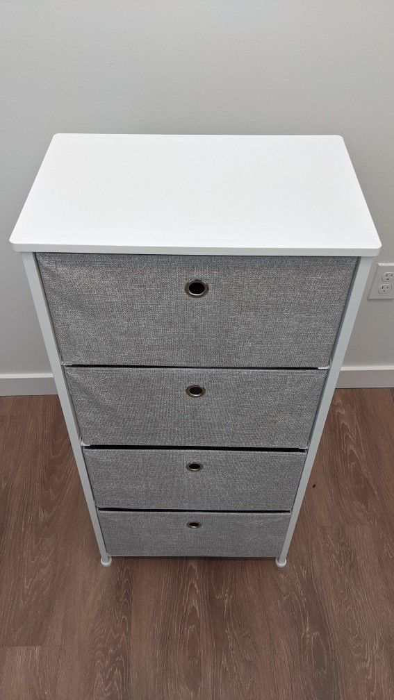 4 Drawer Dresser 