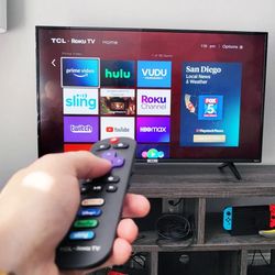 32 Inch SMART TV ROKU