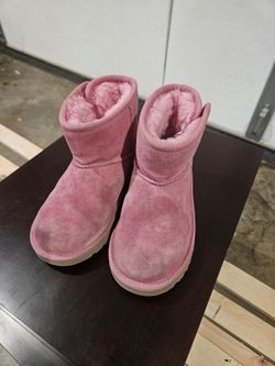 Girls UGGS