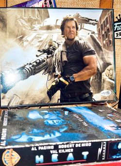 Mark Wahlberg Autograph