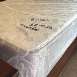 Brand new queen size mattress set by Simmons $599