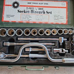 25 Piece 1/2" Socket Wrench set