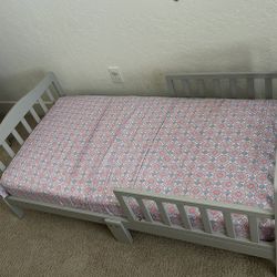 Toddler Bed Excellent Condition 
