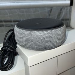 Amazon Echo Dot (Alexa Speaker) – Works Perfect – Cheap