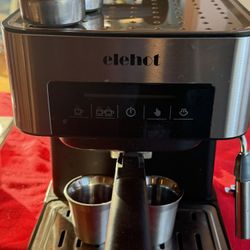 Barista-style Espresso Machine With Attached Steamer